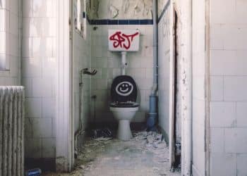 Voegen badkamer repareren