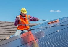 Zonnepanelen op een plat dak laten plaatsen! Zonnepanelen op een plat dak laten plaatsen!