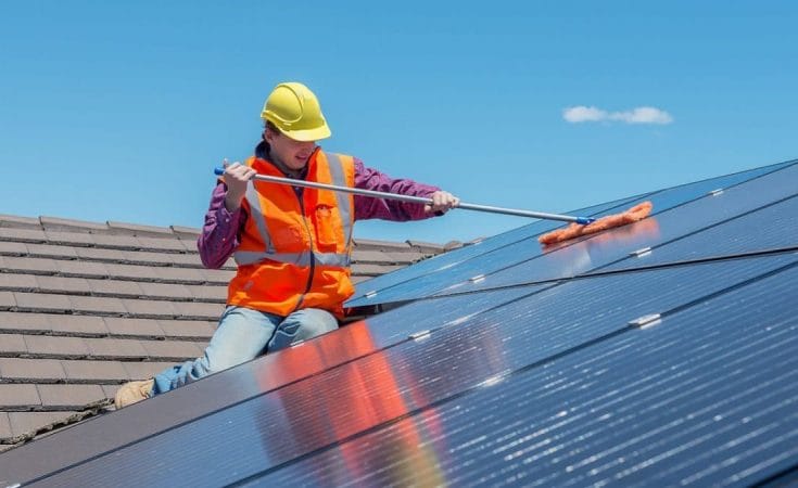 Zonnepanelen op een plat dak laten plaatsen!
