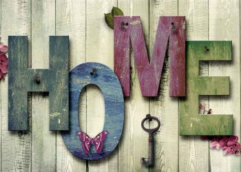 Hoe bevestig je steigerhout aan de muur?