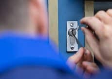 Slotenmaker Weert Veiligheidssleutel repareert: Meer dan 30 jaar ervaring! Slotenmaker Weert Veiligheidssleutel repareert: Meer dan 30 jaar ervaring!