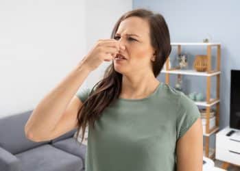 Hoe krijg je die vervelende geur uit je woning?
