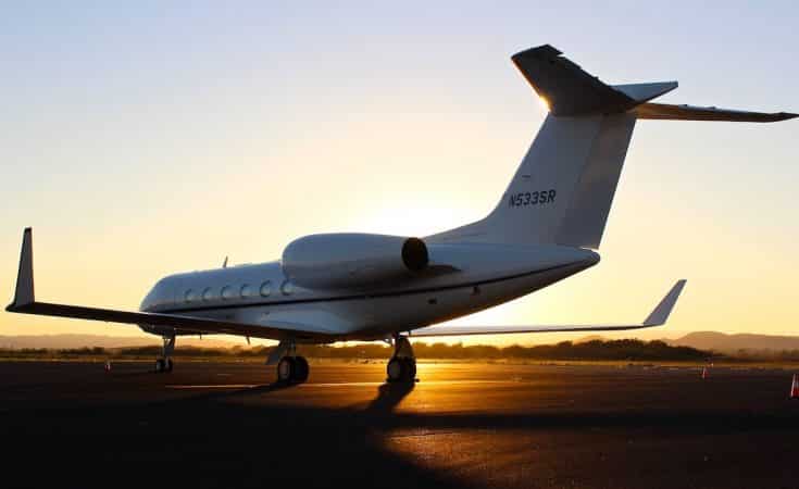 Privé jet huren? Dit zijn de voordelen!