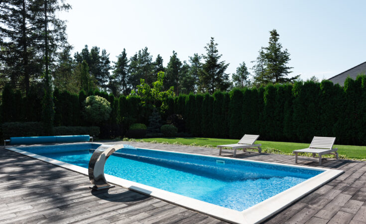 Waarom een zwembad met wellness je tuin naar een hoger niveau tilt